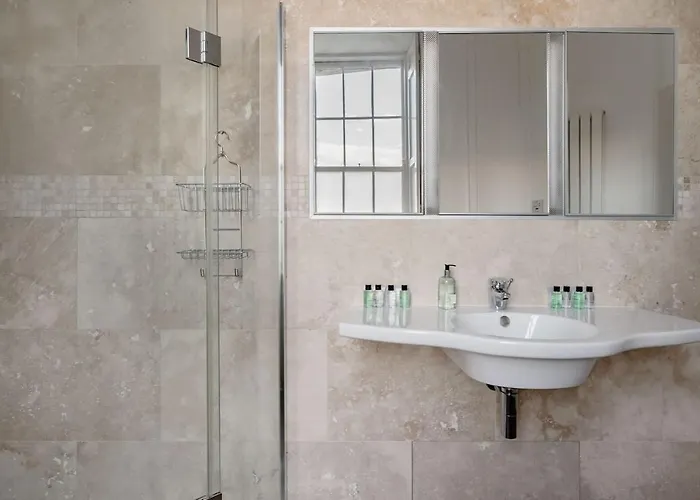 Drylaw House, Grade A Listed Mansion Near Centre Casa vacanze *