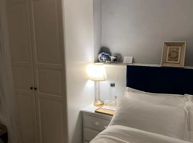 Georgian House Гостевой дом 4*