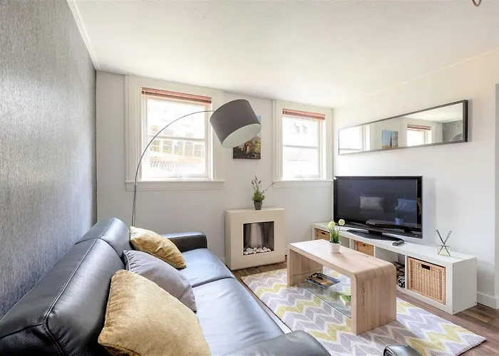Apartment Stunning 1 Bed At Holyrood Palace & Arthurs Seat *