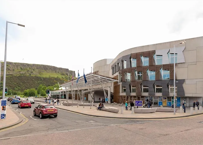 Apartment Stunning 1 Bed At Holyrood Palace & Arthurs Seat Edinburgh