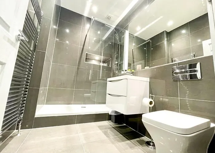 Gorgeous 2br & Bolt-hole Lägenhet Edinburg