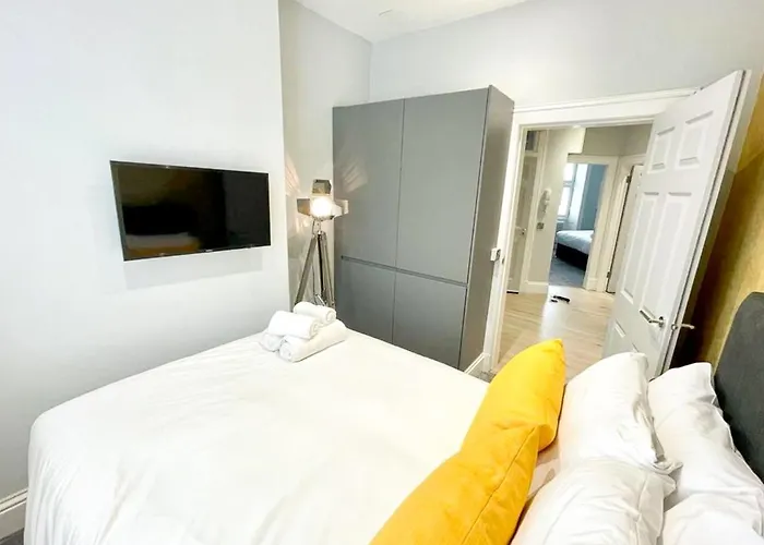 Gorgeous 2br & Bolt-hole Lägenhet Edinburg