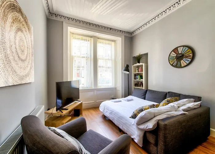 דירה Modern Sleeps 6 *