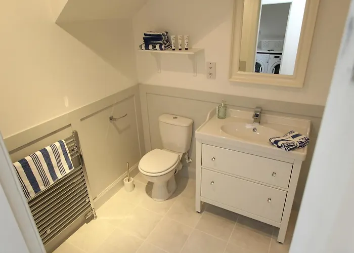 Centre New Town 2 Bedroom Flat אדינבורו