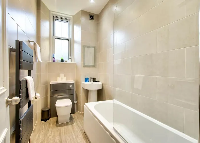 Modern Sleeps 6 Appartement