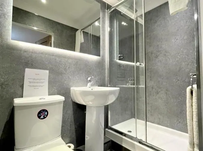 شقة Elite 3 Bed New Town With Private Walled Garden