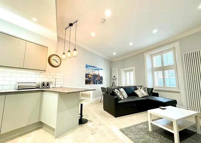 Gorgeous 2br & Bolt-hole * Edinburg