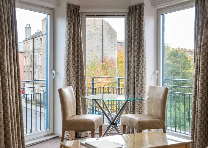 Fountain Court - Harris Lejlighedshotel Edinburgh