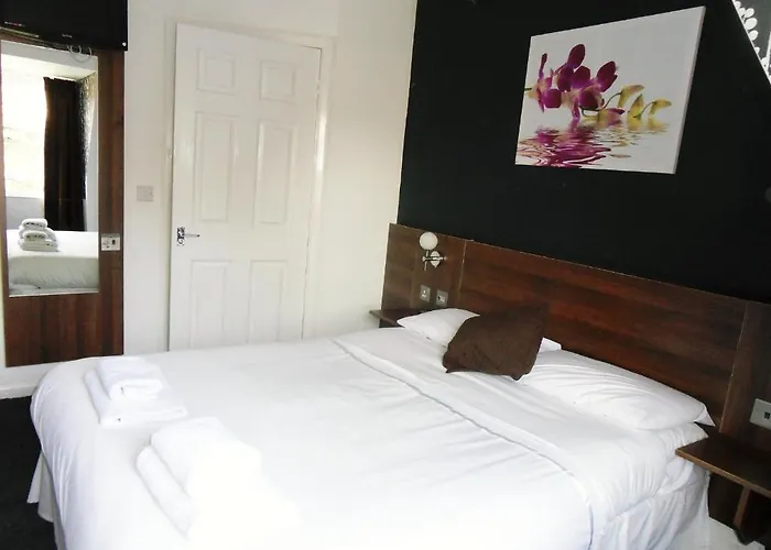 Blossom 3* Edinburgh