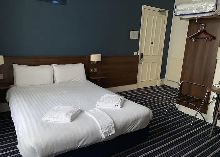 Piries Hotel