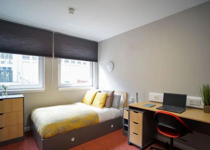 Apartment 8 Roxburgh