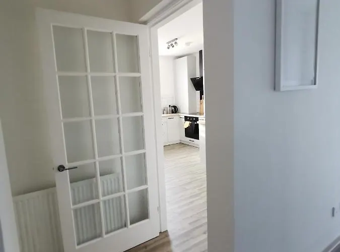 Lolo 2, Free Parking