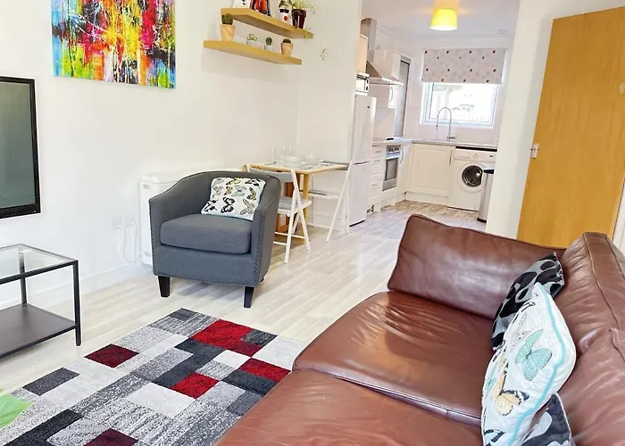 דירה Bright 2 Bedroom -