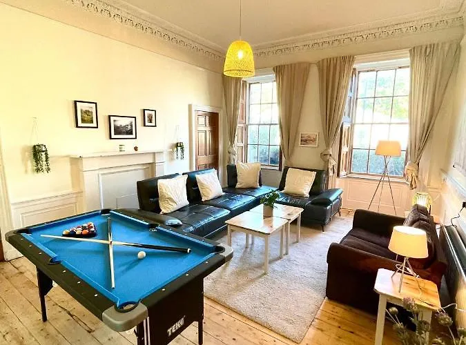 Сasa de vacaciones Newington House