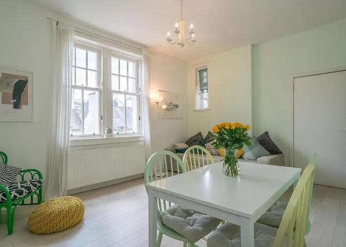 Spacious Flat At Royal Mile - Pass The Keys *