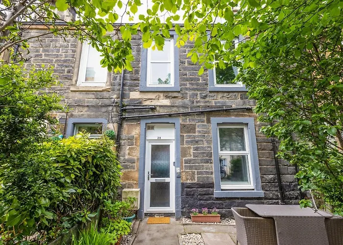 Apartment Joivy Charming Near Leith Links With Patio *