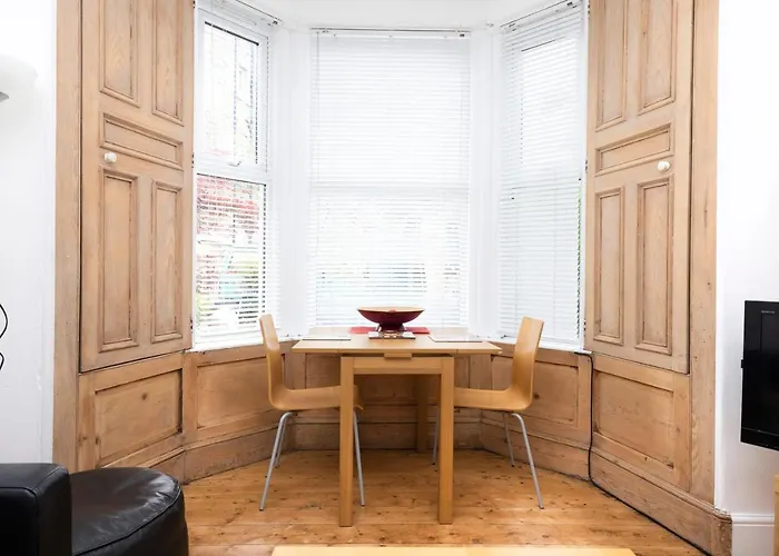 Joivy Charming Near Leith Links With Patio * Edinburgh