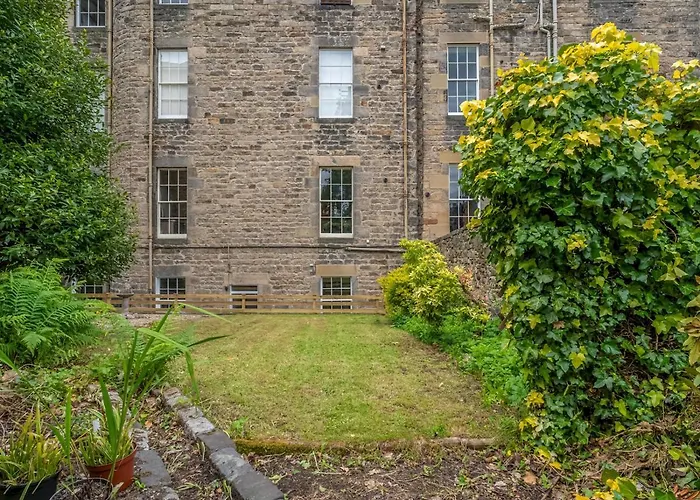 Superb 3beds House In Chic Area Of The Centre - Pass The Keys