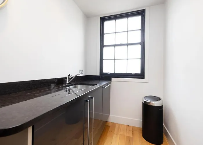 Joivy Luxury Flat Near Castle Apartment *