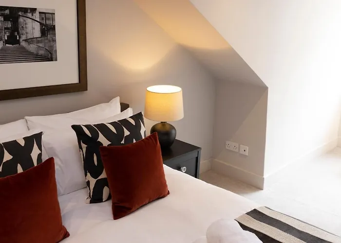 Joivy Luxury Flat Near Castle Apartment Edinburgh