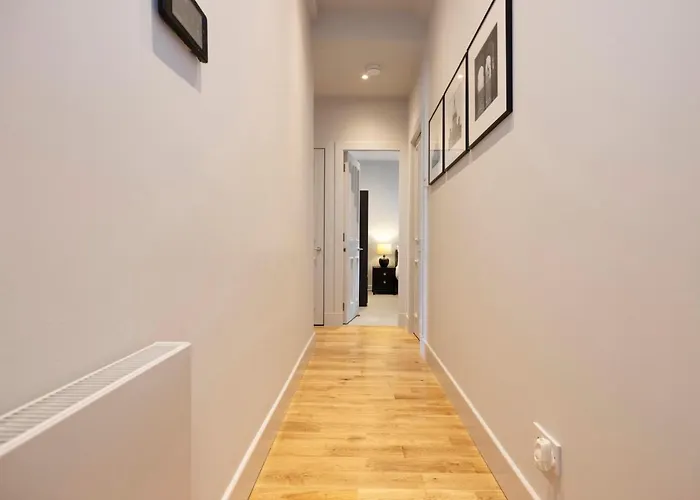 Joivy Luxury Flat Near Castle * Edinburgh
