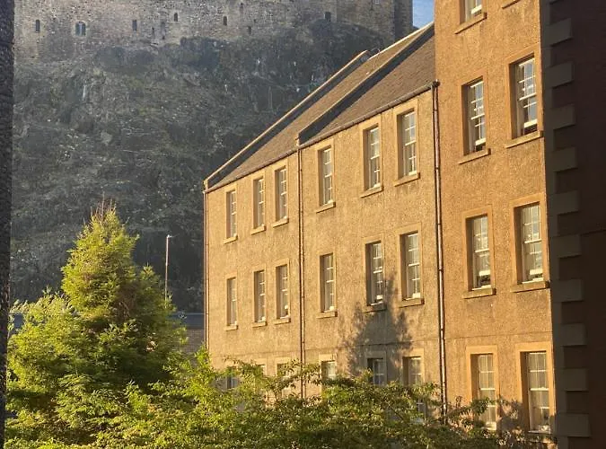 Castle G1 *