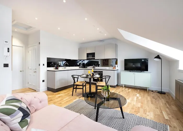 Apartamento Dragon Luxury Serviced At Alva Street *