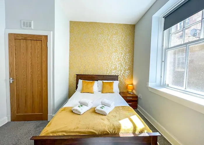 Stunning 2 Bed Nr The Royal Mile & The Castle