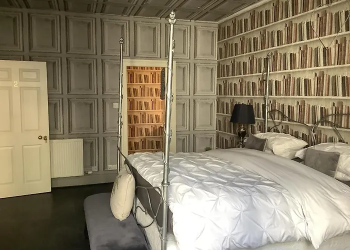 Gasthuis A In The - West Edinburgh