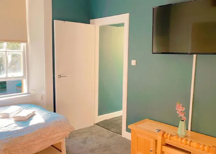 Daire Leven Edinburgh