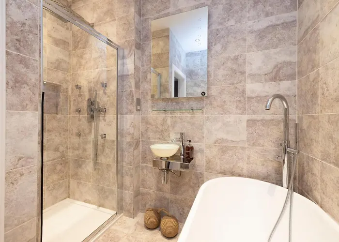 Joivy Cozy Near Castle Appartamento Edimburgo