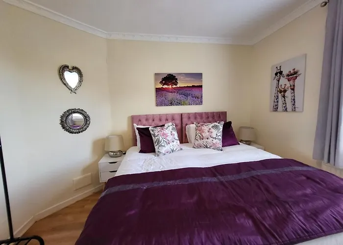 4 Bedrooms By Sensational Short Lets & Serviced דירה אדינבורו