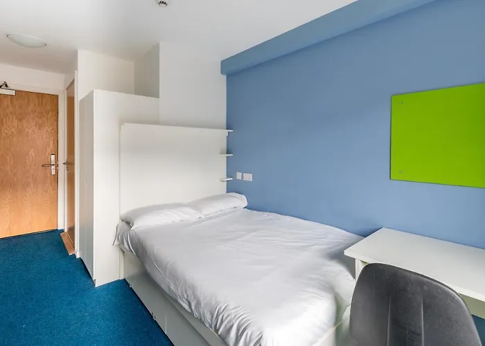 Destiny Student - Shrubhill Apartament Edynburg