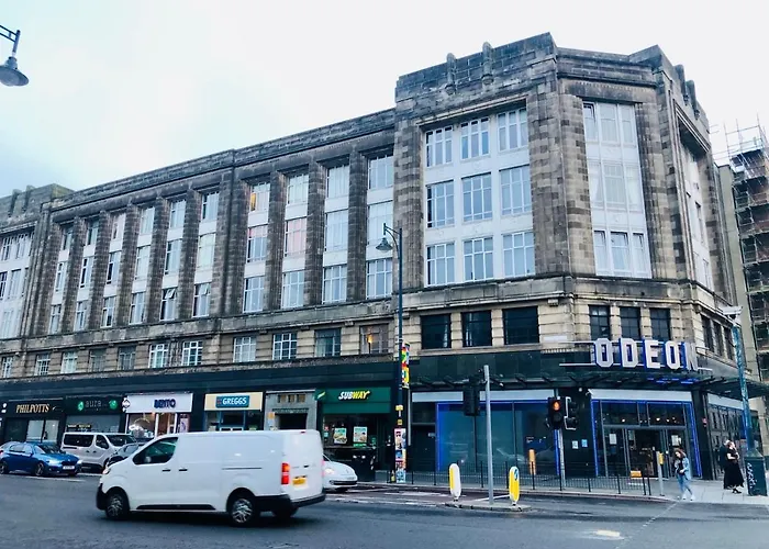 With Views - Sleeps 3 Apartment *