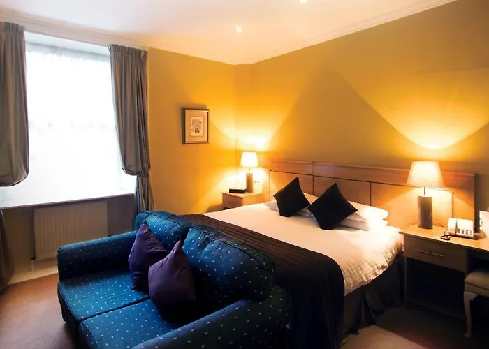 Royal Scots Club 3*