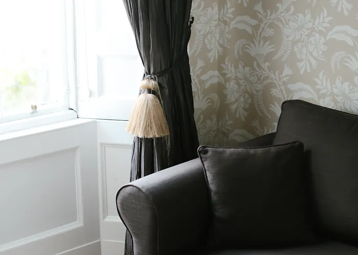 Nira Caledonia 4* Edynburg