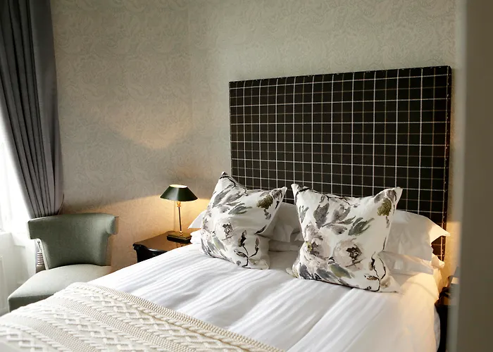 Nira Caledonia Hotel