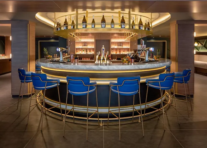 Отель Yotel 4*
