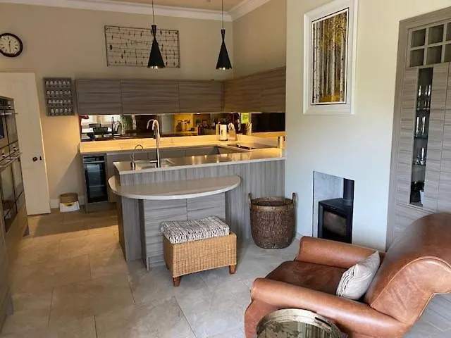 Апартаменты Braid Rd Stunning