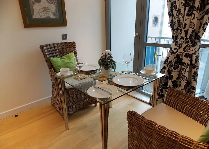 Apartament Violet Bank New Town *