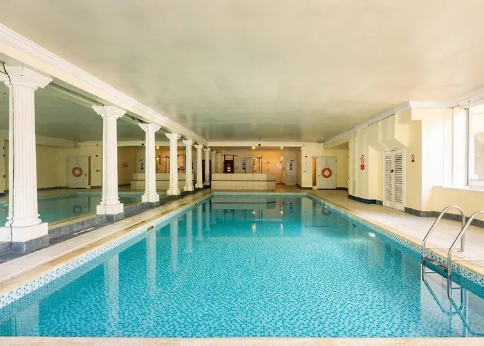 公寓 Central, Bright 2 Bed Flat - Pool & Sauna