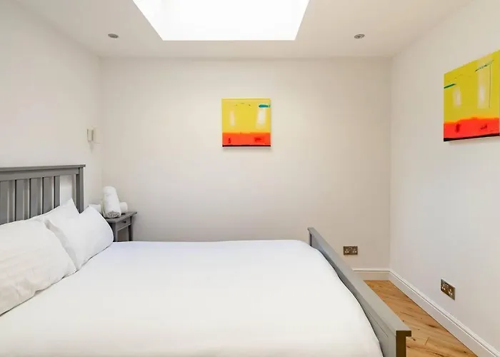 公寓 Central, Bright 2 Bed Flat - Pool & Sauna 爱丁堡
