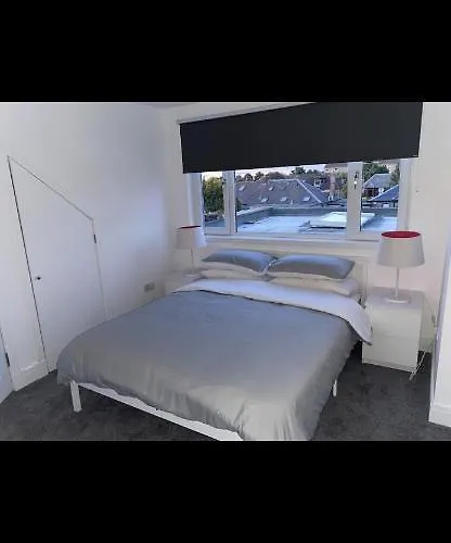 בית נופש Perfect 4 Bedroom 2 Bathroom *