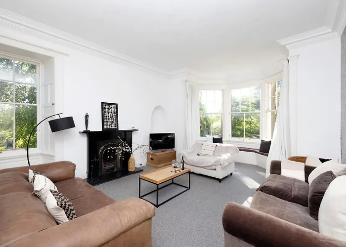 Joivy Delightful Flat With Parking