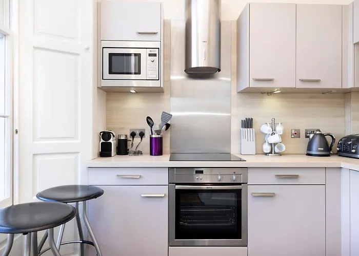 Joivy Contemporary Flat In The New Town Apartment *