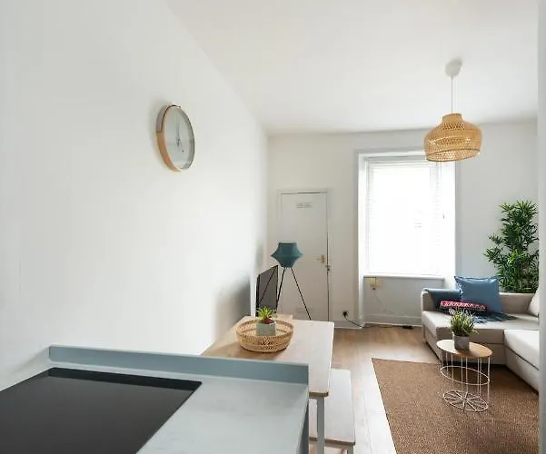 Lejlighed Lovely 1-bedroom In Edinburgh