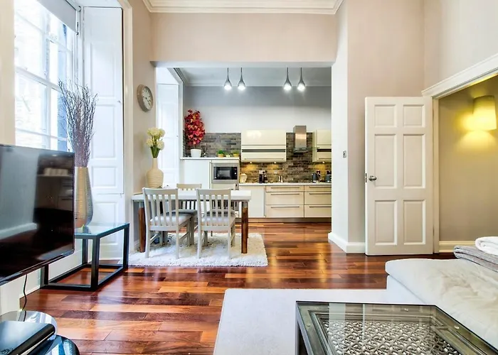 Gorgeous In The Heart Of New Town *