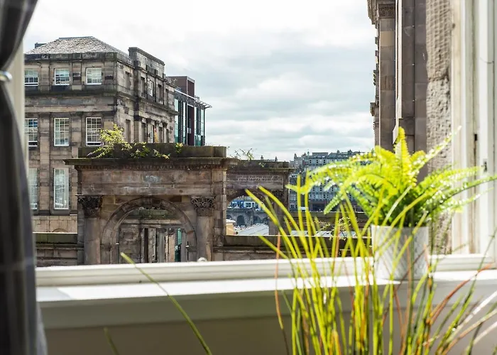 Downtown And 1 Bed In Lägenhet Edinburg