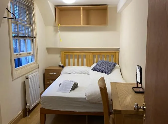 Edinb&b * Édimbourg
