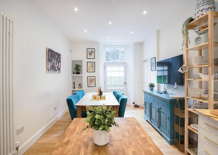 דירה Meadowbank 3-bed *